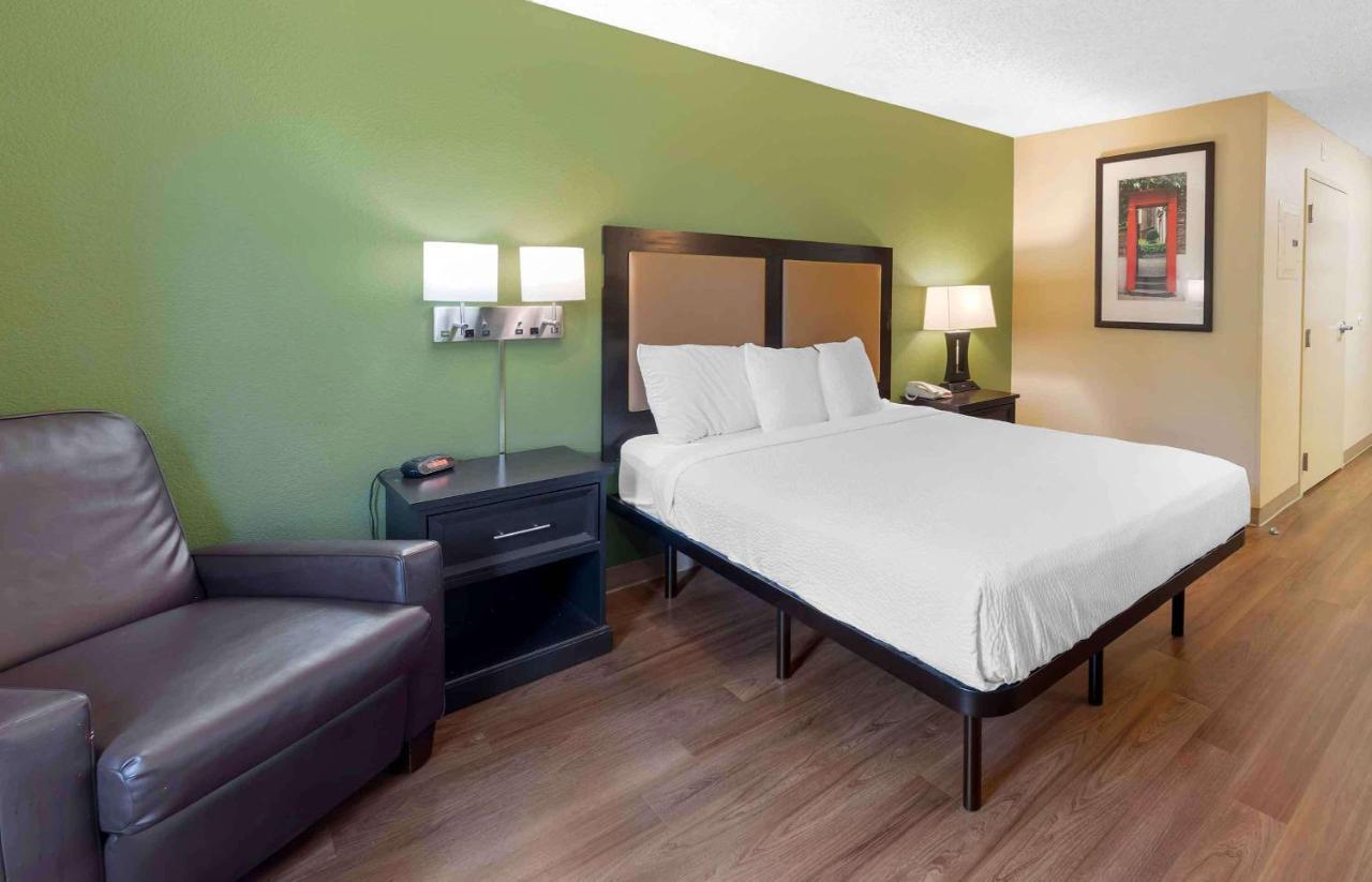 Extended Stay America Suites - Chicago - Elgin - West Dundee Bagian luar foto