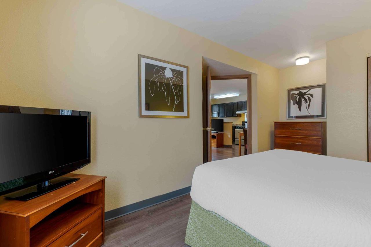 Extended Stay America Suites - Chicago - Elgin - West Dundee Bagian luar foto