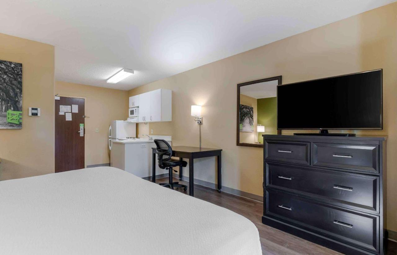 Extended Stay America Suites - Chicago - Elgin - West Dundee Bagian luar foto